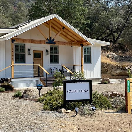 Soleil Luna 2 Miles From Sequoia Park Entrance 쓰리리버스 외부 사진