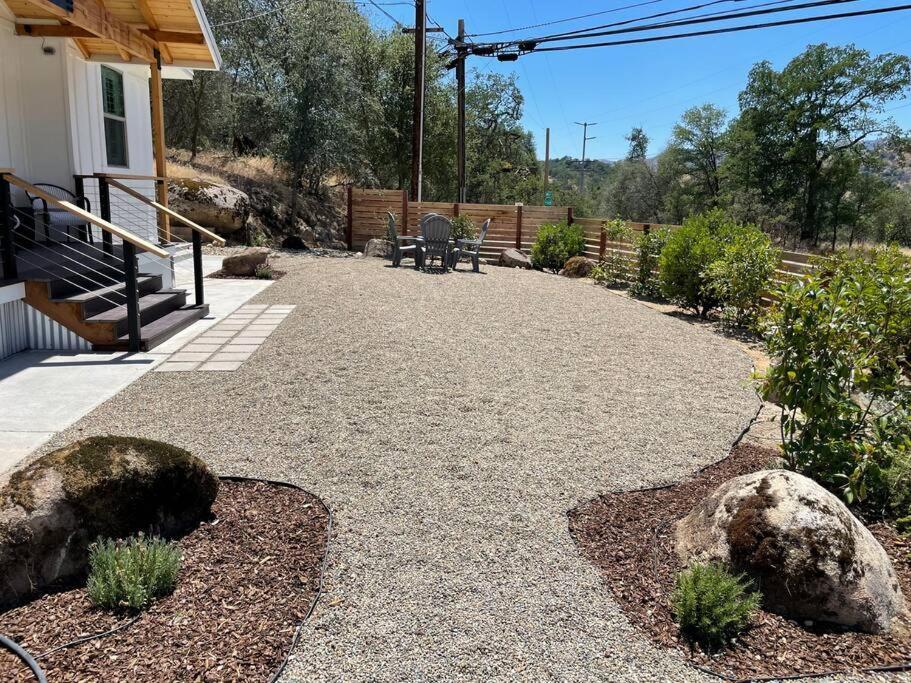 Soleil Luna 2 Miles From Sequoia Park Entrance 쓰리리버스 외부 사진
